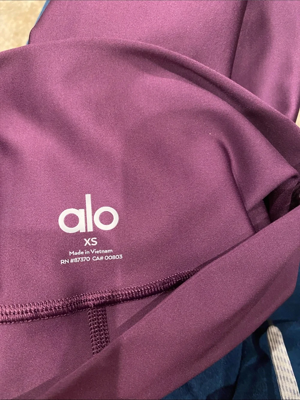 ALO Yoga High-Waist Airlift Plum Leggings, XS